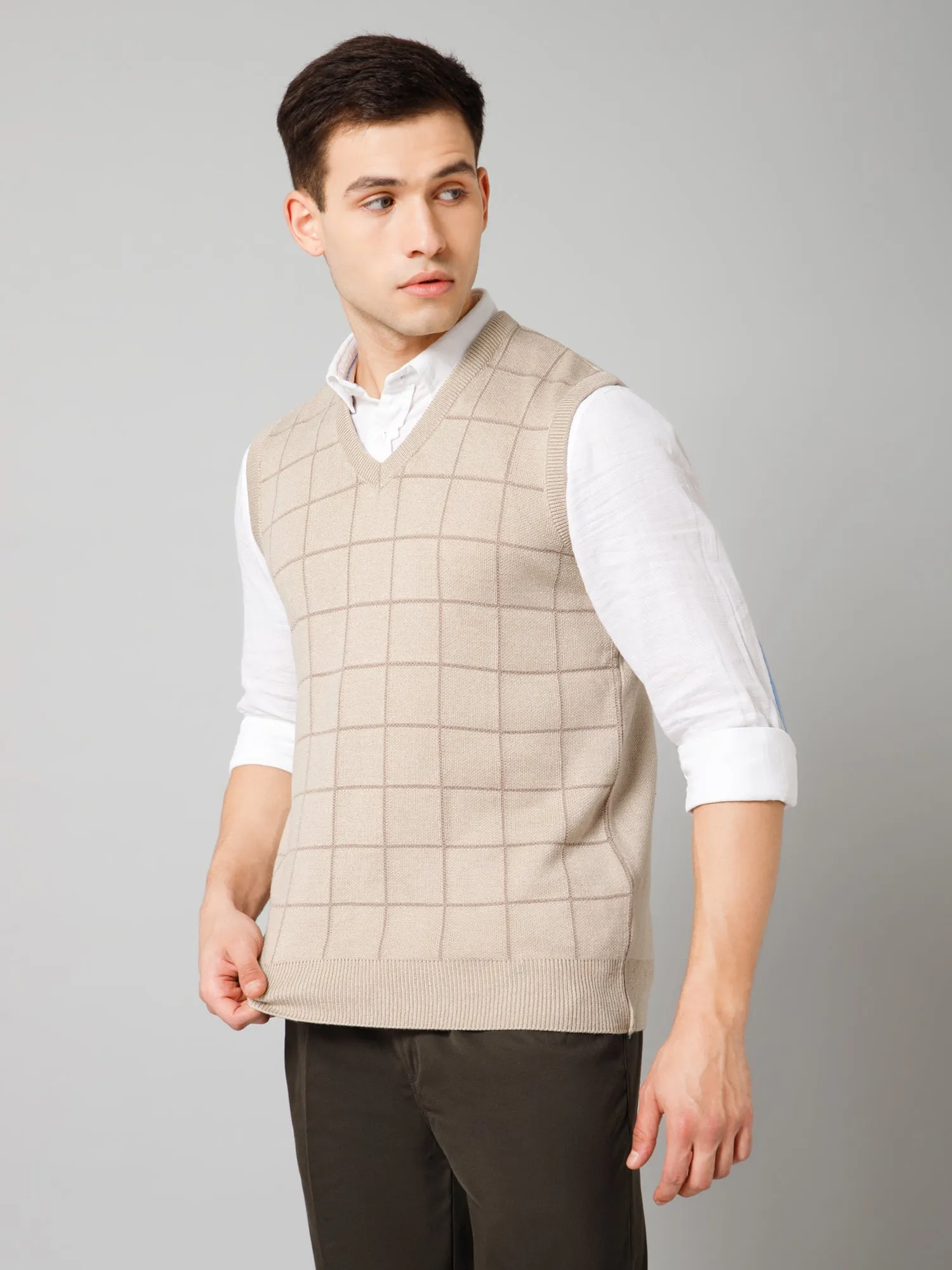 Checkered Beige Sleeveless V Neck Regular Fit Casual Sweater for Men