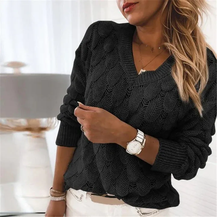 Leslie - V-Neck Knit Sweater