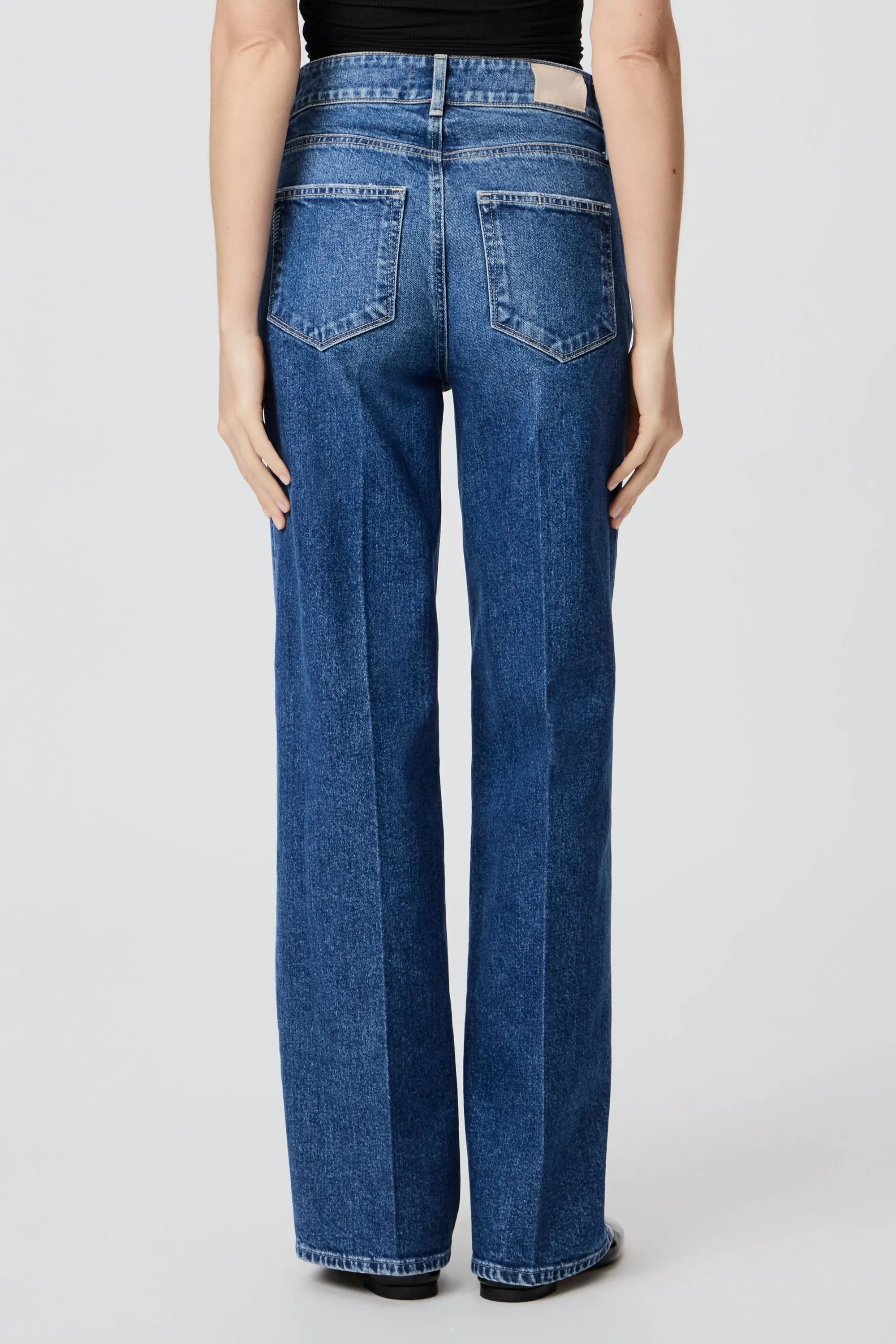 Sasha 32" Wide Leg Jean